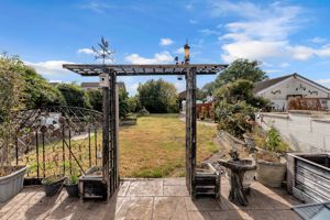 Photo 30- click for photo gallery